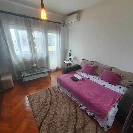 Cozy Studio In Center Bucharest Apartamento Exterior foto